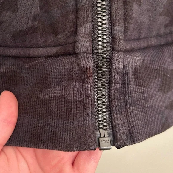 Lululemon Zip-Up - Picture 5 of 6